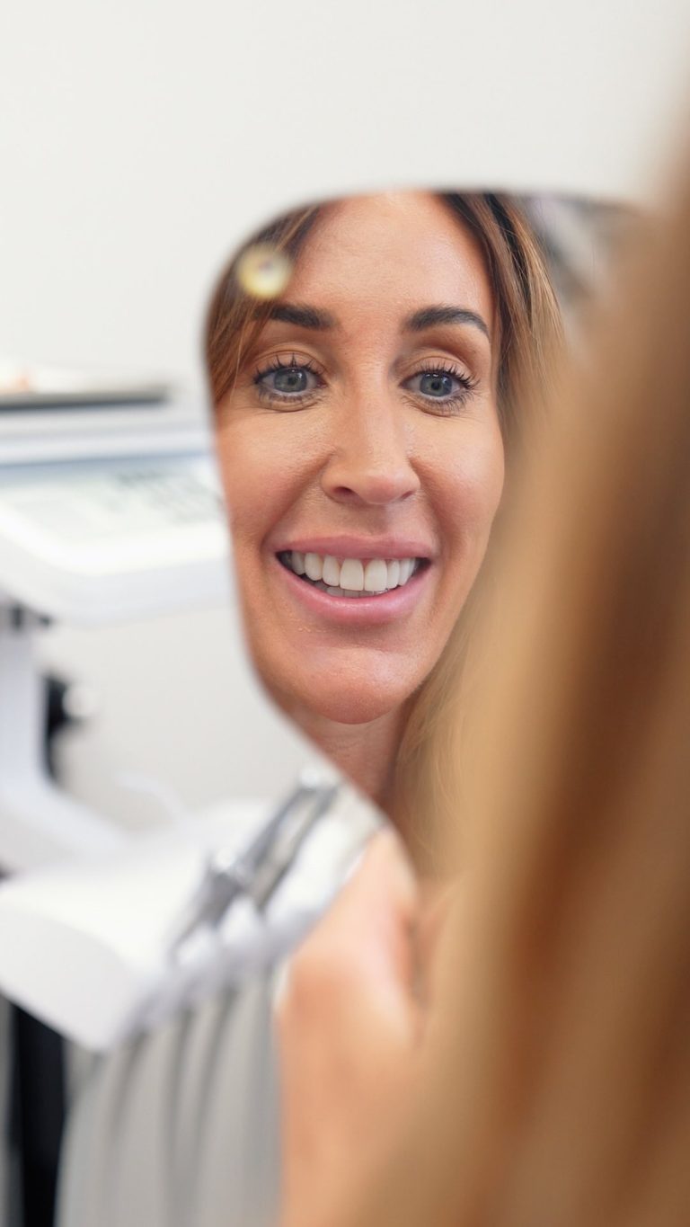 After transforming her top 8 teeth with Composite Bonding, Rebecca returned to complete her smile makeover with her lower teeth. 

Keeping everything natural and beautifully balanced, Dr G carefully tailored her smile to complement her facial features. The results is a bespoke smile that looks effortlessly natural.

Rebecca is absolutely delighted with her new smile and couldn’t be happier with her experience from start to finish ✨😁

Thinking about Composite Bonding? Drop us a message to get booked in today 🦷

#ArkDentistry #CompositeBonding #SmileTransformation