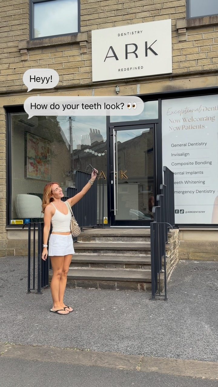 The glow up you didn’t know you needed 🤩👏

Composite Bonding smile reveal with @glowbysophs 

Yours could be next… 👀

#ArkDentistry #CompositeBonding #SmileReveal