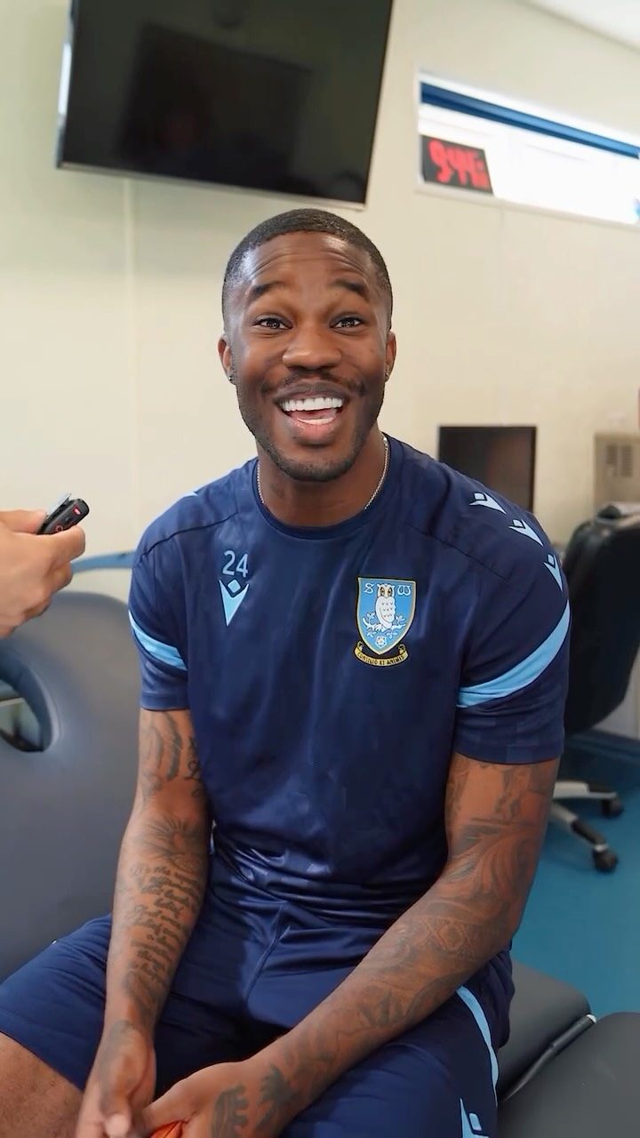 Another visit to @swfcofficial training ground for @drghous_ as the squad completed their pre-season dental screenings 🦷

We couldn’t leave without asking one question... who has the best smile? 😁
There was a clear winner... @dishonbernard 👏

A confident smile can make all the difference, on and off the pitch. We’re proud to have helped Di’Shon achieve his with @glosmilesuk aligners and Composite Edge Bonding.

The lads also gave us their World Cup prediction... let’s just say they’re not convinced it’s coming home 👀😂
Hopefully they’re wrong. Come on, England! 🏴󠁧󠁢󠁥󠁮󠁧󠁿⚽

#ArkDentistry #SWFC #WorldCup